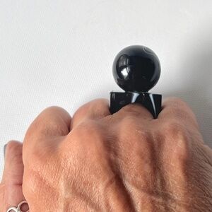 Vintage Size 6.75 Lucite Ring Chunky Ball Top White Black Swirl Statement Unisex